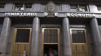 el gobierno mantiene estimacion de un 5% de crecimiento del pbi el gobierno mantiene estimacion de un 5% de crecimiento del pbi