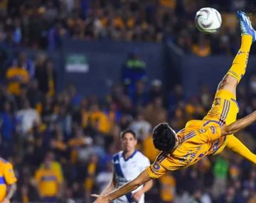 A lo Garnacho: el golazo del argentino Nicolás Ibáñez para Tigres