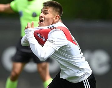 Claudio Echeverri se entrenará con la Primera de River desde esta semana