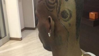 balotelli sigue experimentado con sus peinados raros balotelli sigue experimentado con sus peinados raros