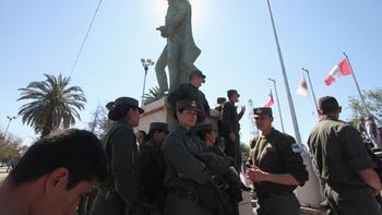 los gendarmes levantaron la protesta salarial en jesus maria los gendarmes levantaron la protesta salarial en jesus maria