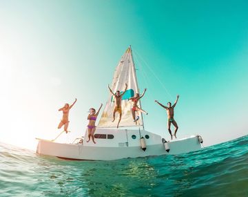 Una oferta laboral de ensueño: viajar por el mundo y cobrar 30 mil dólares