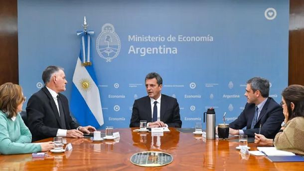Sergio Massa analizó un programa de alivio impositivo junto a Carlos Castagneto y Guillermo Michel