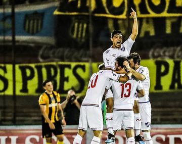 Nacional busca un nuevo título en el fútbol uruguayo ante un Peñarol que busca estirar la definición