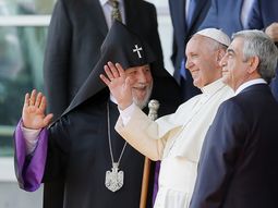 el papa francisco pidio por la paz en el caucaso durante su viaje a armenia el papa francisco pidio por la paz en el caucaso durante su viaje a armenia