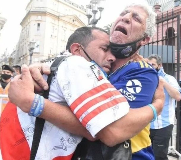 Los mejores memes tras las eliminaciones de River y Boca