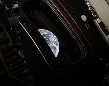 Las impresionantes imágenes de la Tierra tomadas por la misión Artemis II