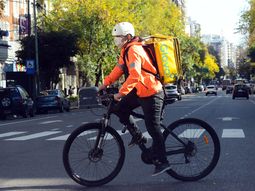 La Legislatura porteña aprobó la ley que regula las aplicaciones de delivery