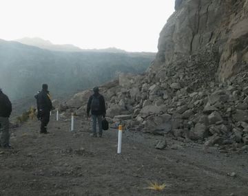 Nueve  muertos por un sismo en Arequipa