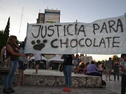 Vecinos marchan para pedir justicia por chocolate Vecinos marchan para pedir justicia por chocolate