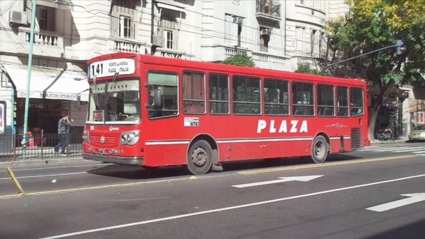 Paro de colectivos: las líneas 36 y 141 no funcionan por falta de pago