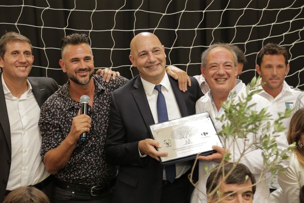Carrefour Argentina y Scholas juntos por los chicos del país