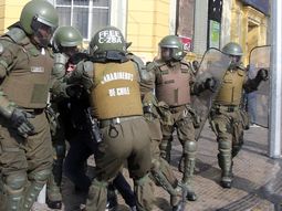 detienen y deportan a dos barrabravas argentinos detienen y deportan a dos barrabravas argentinos