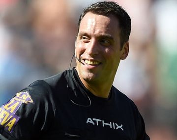 Se confirmó el árbitro para el Superclásico del domingo en el Monumental