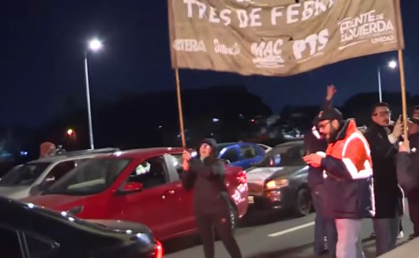 Corte total en Panamericana: trabajadores de Fate y Georgalos reclamaron por despidos masivos