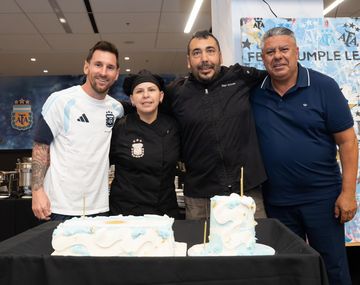 La cocina de la Selecta: los colaboradores que cumplieron años junto a Messi