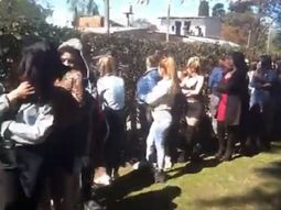 Desbaratan fiesta clandestina: había dos policías entre los 150 participantes