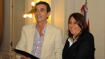 randazzo entrego $10 millones para iniciar la construccion de la estacion de tren de rosario randazzo entrego $10 millones para iniciar la construccion de la estacion de tren de rosario