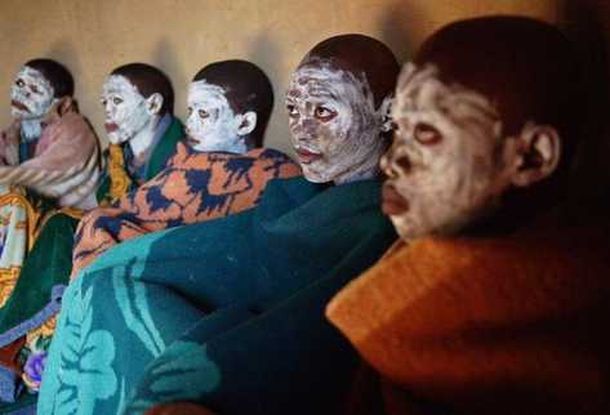 Sudáfrica: 30 muertos y casi 300 heridos por circuncisiones rituales