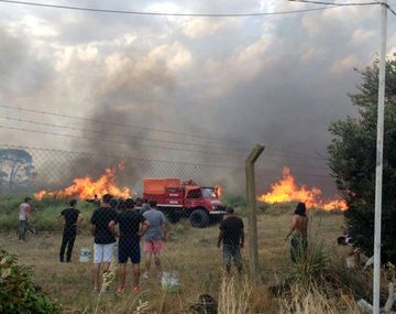 Voraz incendio en Cariló y Valeria del Mar