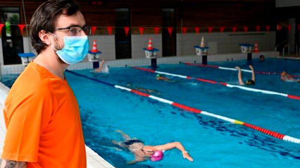 Ciudad: gimnasios, natatorios, museos y restaurantes en espacios cerrados, las próximas aperturas