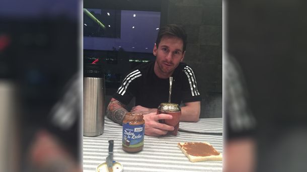 Más argentino que nunca: Messi, a puro mate y dulce de leche en Barcelona
