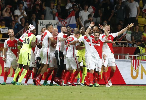 La celebración de los jugadores del Mónaco por el campeonato francés