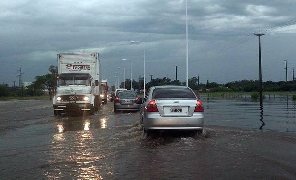 Mirá las imágenes y los videos del fuerte temporal que azotó a la provincia de Buenos Aires