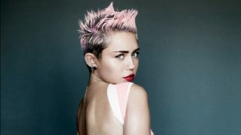 Cyrus festejó su adultez con mucho glamour