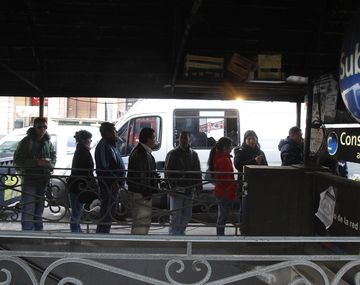 {altText(,Subtes y transporte de caudales se sumaron al #ParoDeTransporte)}
