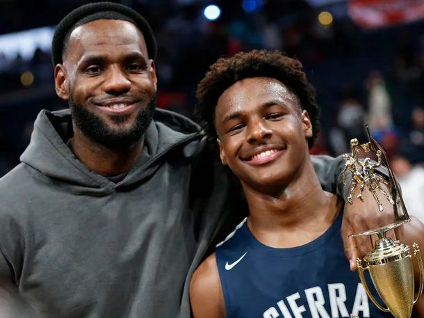 El hijo de LeBron James sufrió un paro cardíaco mientras entrenaba
