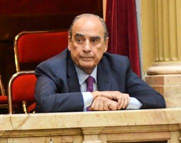Francos adelantó que el Pacto de Mayo podría firmarse el Día de la Bandera