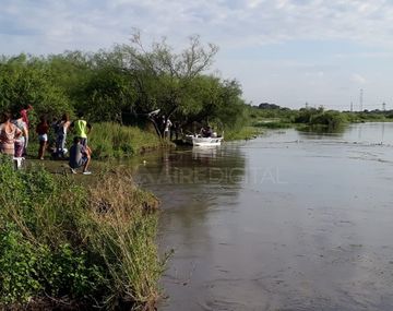 Buscan a una nena de seis que años que se cayó al río Salado en Santa Fe. Foto: Aire de Santa Fe.