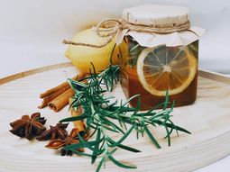 Estos son los beneficios para la salud de tomar té de tomillo