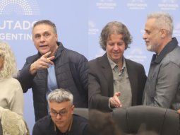 Mauro Federico y Jorge Rial en la comisión de libertad de expresión de Diputados.