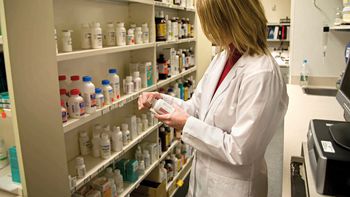 las droguerias deberan proveer a las farmacias los fines de semana y feriados las droguerias deberan proveer a las farmacias los fines de semana y feriados