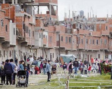 Misterioso crimen en Lugano: asesinan a una mujer  en la Villa 15