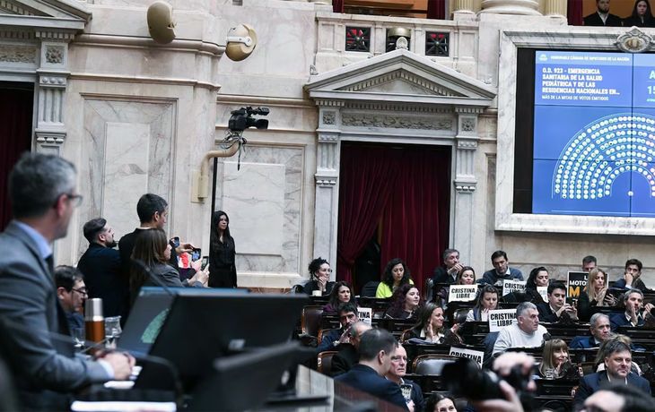 Convocan a sesiones extraordinarias en el Congreso para tratar la reforma laboral y la tributaria