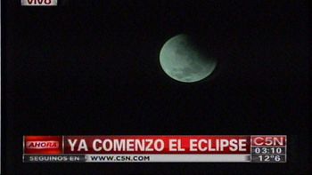 ¿te lo perdiste? mira el momento en que la luna se tino de rojo el ano pasado ¿te lo perdiste? mira el momento en que la luna se tino de rojo el ano pasado