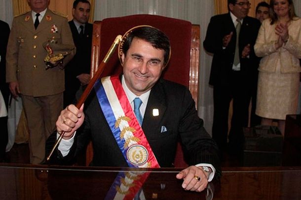 Franco celebra el fin del tutelaje de los países vecinos