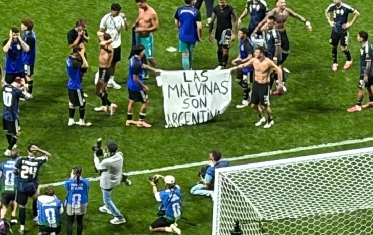Exasesor de Margaret Thatcher pide expulsar a los jugadores argentinos de la Premier