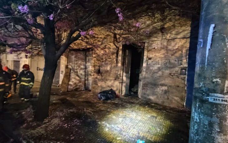 Córdoba: dos niños y un hombre murieron tras incendiarse su casa