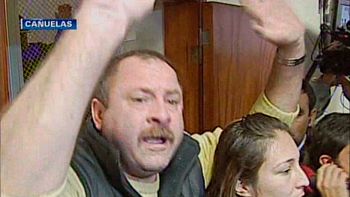 canuelas se paraliza por 2 muertes y la protesta copa la municipalidad canuelas se paraliza por 2 muertes y la protesta copa la municipalidad