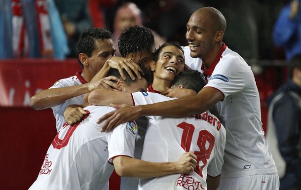 El festejo de los jugadores del Sevilla tras el segundo gol ante Celta