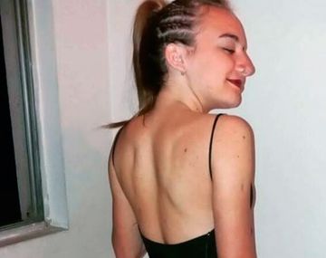 Hallan muerta a una chica de 20 años en la bañera de su departamento