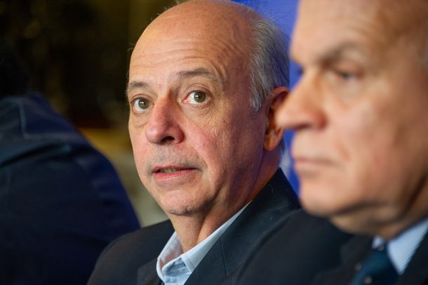 El ministro de Defensa