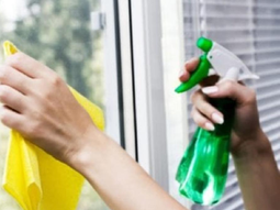 &nbsp;El truco casero para eliminar las manchas de dedos en los espejos
