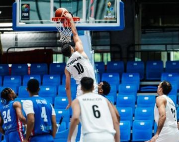 Argentina perdió 83-84 con Rep. Dominicana en un final caliente por la AmeriCup