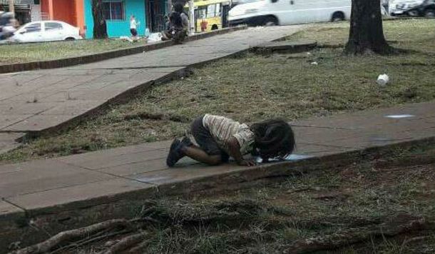 Esa es la nena que toma