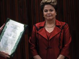 dilma rousseff esta a dieta y ya bajo 6 kilos dilma rousseff esta a dieta y ya bajo 6 kilos
